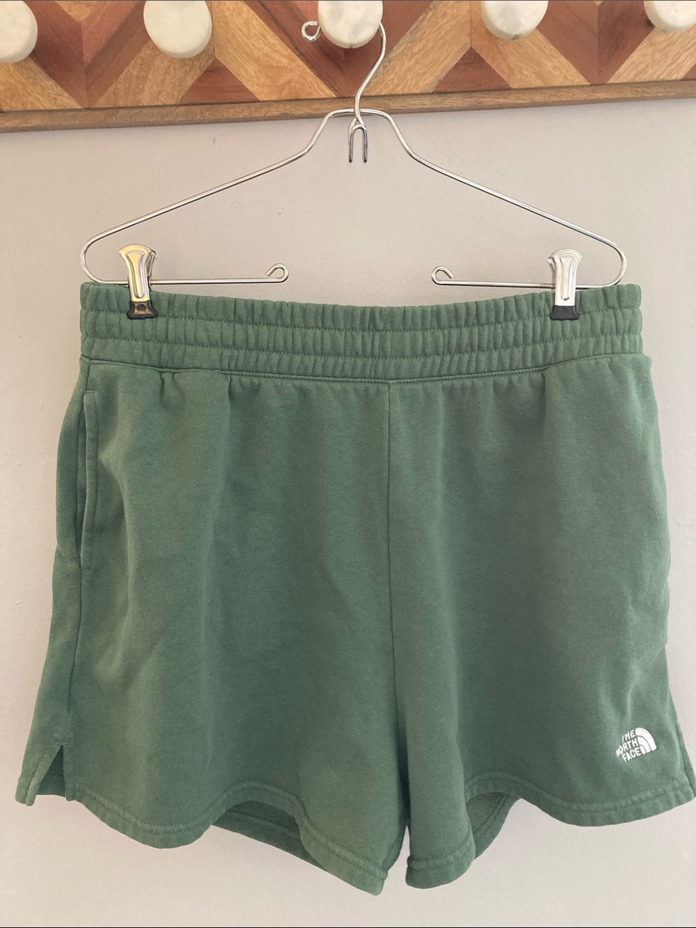 The North Face Women’s High Waisted Fleece Shorts Pockets Size L